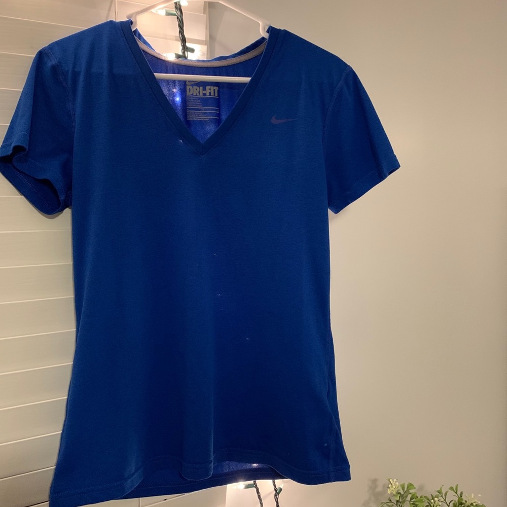 Nike DriFit t-shirt